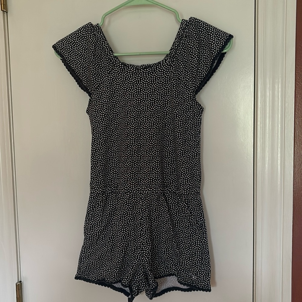 Vineyard Vines romper, girls M, navy blue with white polka dots, bow in back
